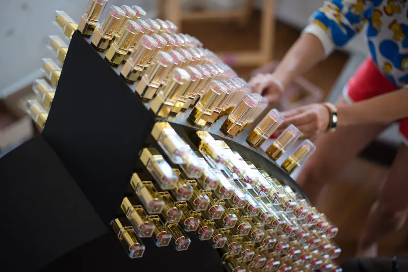 Art object made of contemporary cosmetics 'Courage' — detail photo 23