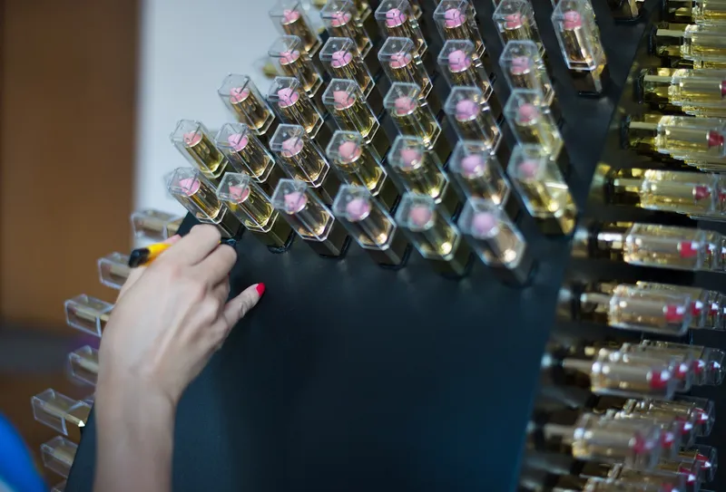 Art object made of contemporary cosmetics 'Courage' — detail photo 25