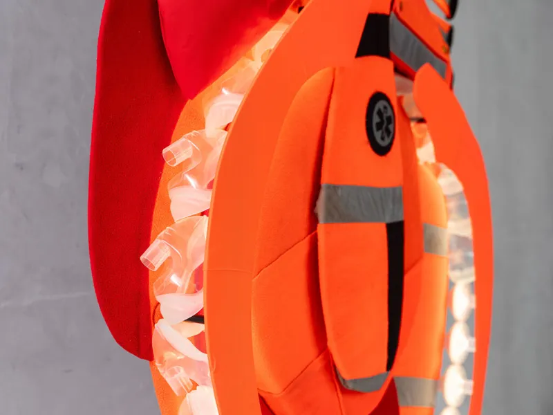 Chance: heart created of paramedics' uniforms — detail photo 2