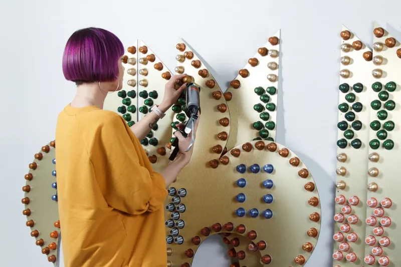 Art installation made from used coffee pods — Crown — detail photo 16