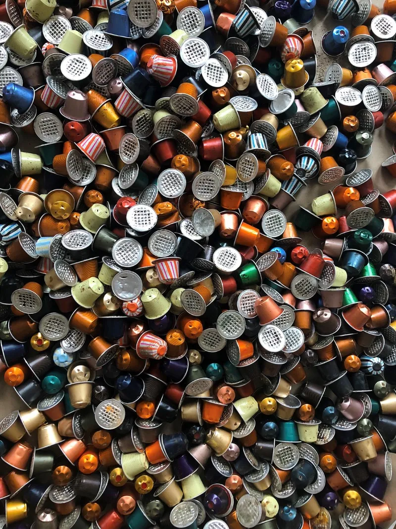 Art installation made from used coffee pods — Crown — detail photo 3