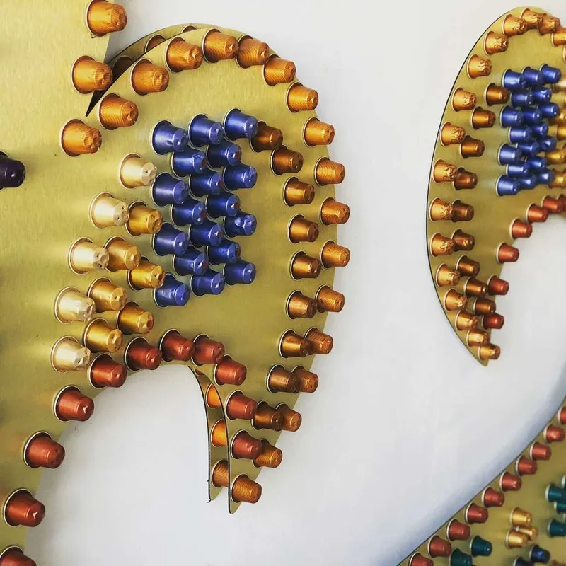 Art installation made from used coffee pods — Crown — detail photo 7