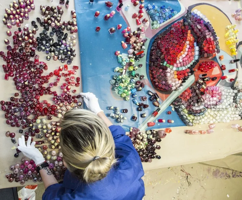 Glass Blowing: art made of used cosmetics — detail photo 7