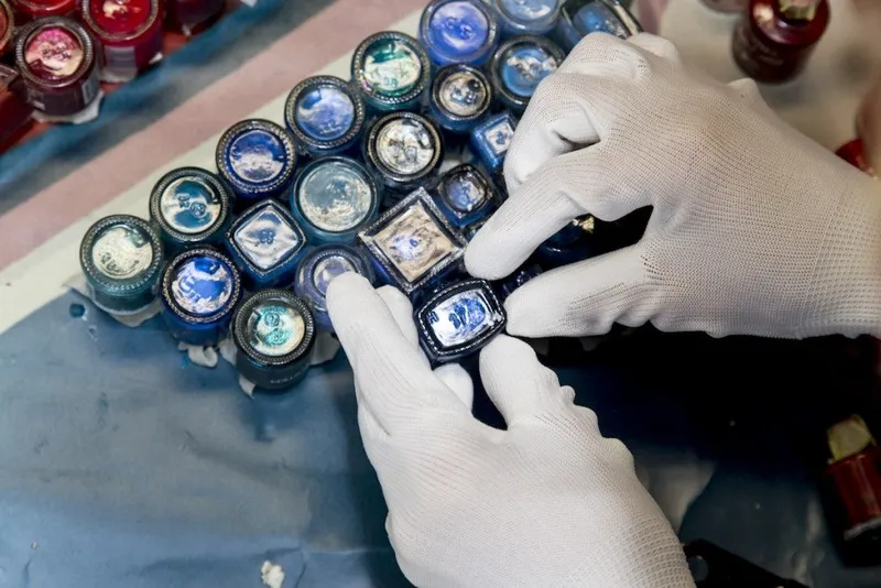 Glass Blowing: art made of used cosmetics — detail photo 8