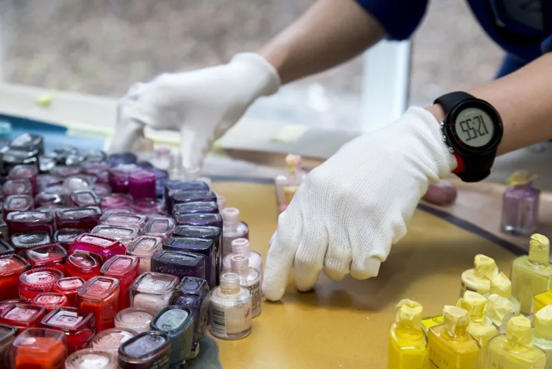 Glass Blowing: art made of used cosmetics — detail photo 9