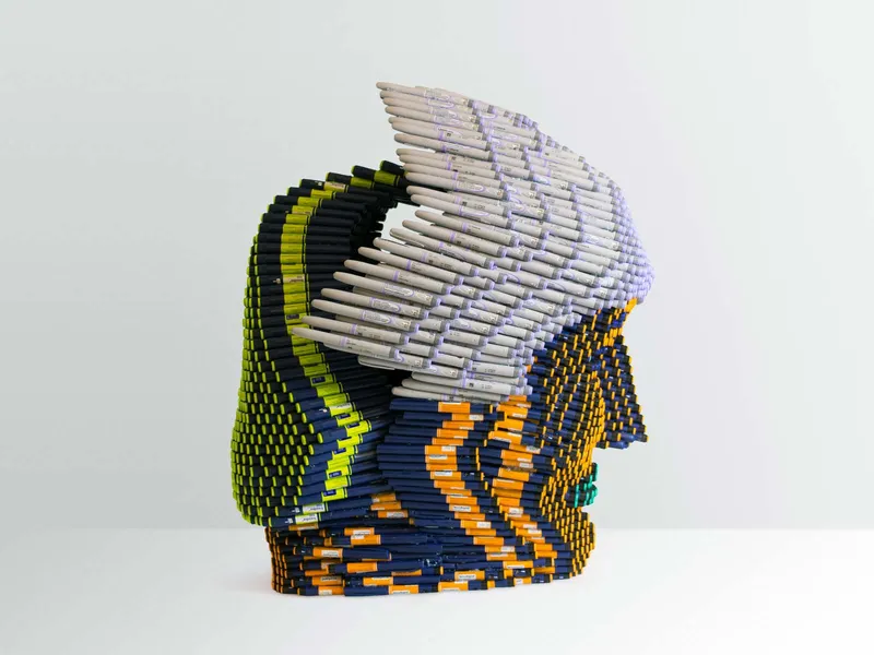 Insulin syringes art sculpture Diabetes — detail photo 2