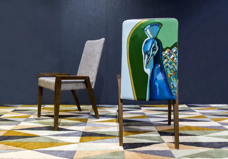 Paintings on furniture — detail photo 1