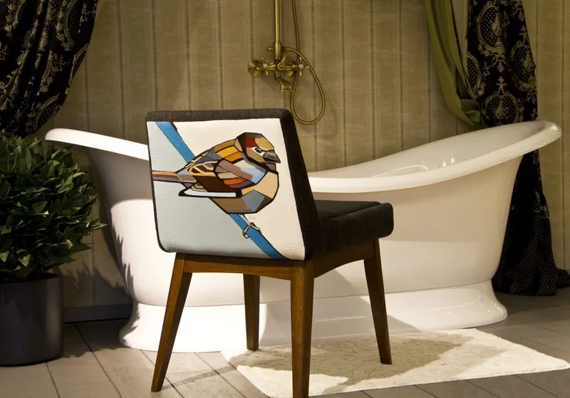 Paintings on furniture — detail photo 4