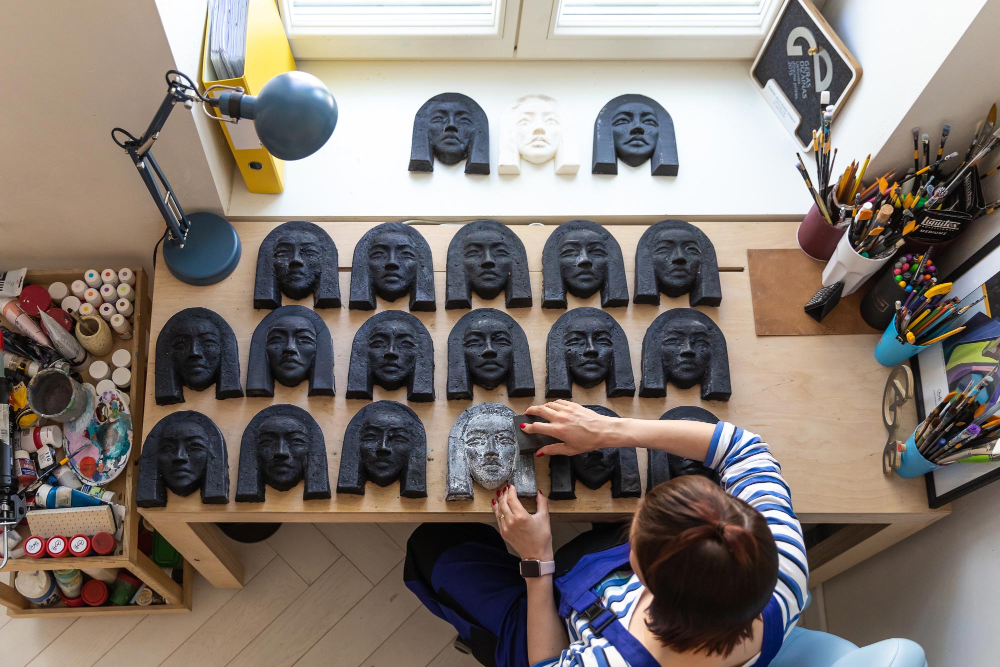 Plastic Straws Recycled into a Women's Faces Art Piece — Artist Agne