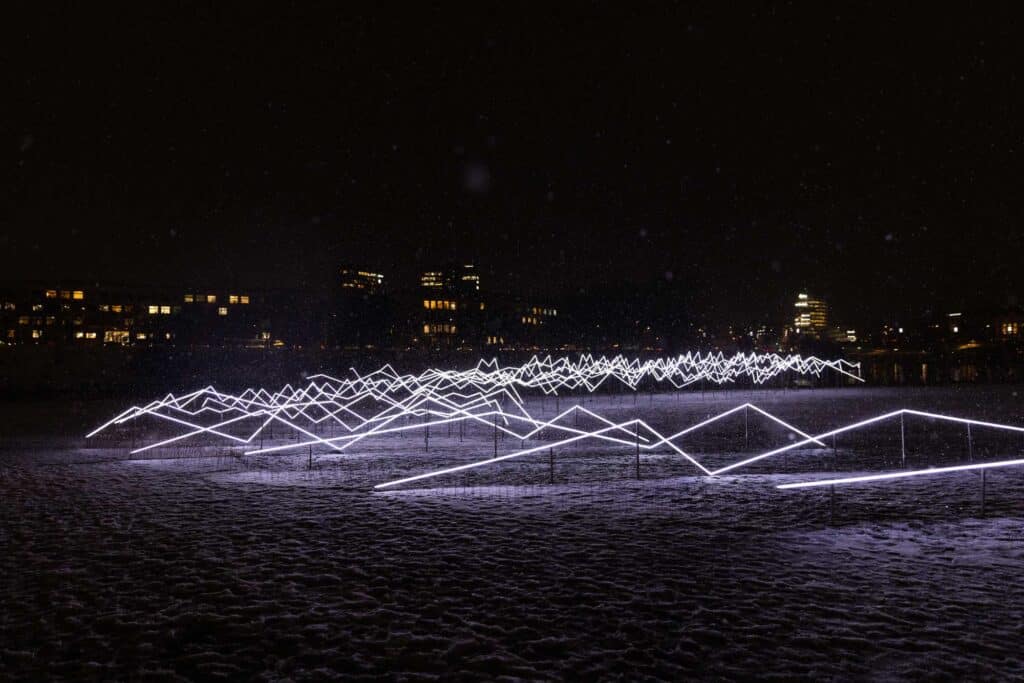 Luminous art installation "Peaks"